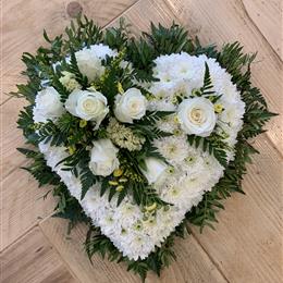 Foliage Edged Heart