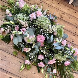 Soft Pink and Cream Spray
